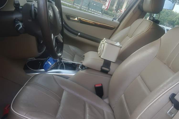 Used Mercedes-Benz R-Class 2011 R 350 L 4MATIC Left Front Seat