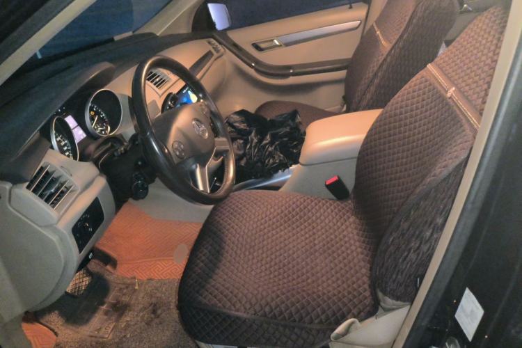 Used Mercedes-Benz R-Class 2011 R 300 L Business Model Left Front Seat