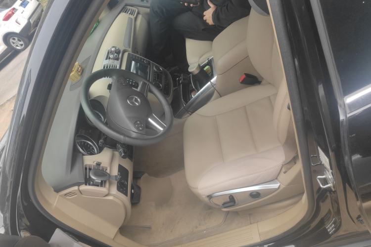 Used Mercedes-Benz R-Class 2011 R 300 L Business Model Left Front Seat