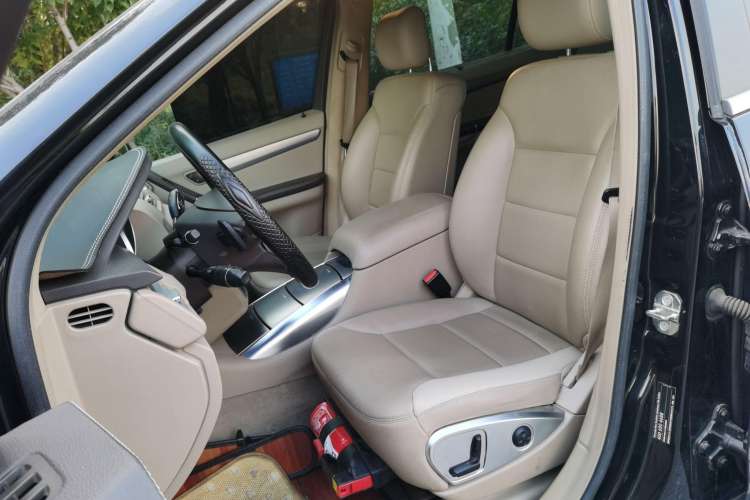 Used Mercedes-Benz R-Class 2011 R 300 L Business Model Left Front Seat