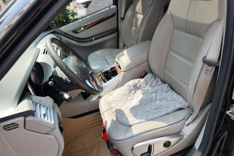Used Mercedes-Benz R-Class 2011 R 350 L 4MATIC Left Front Seat