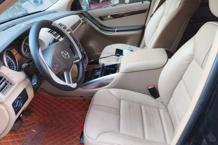 Used Mercedes-Benz R-Class 2011 R 350 L 4MATIC Left Front Seat