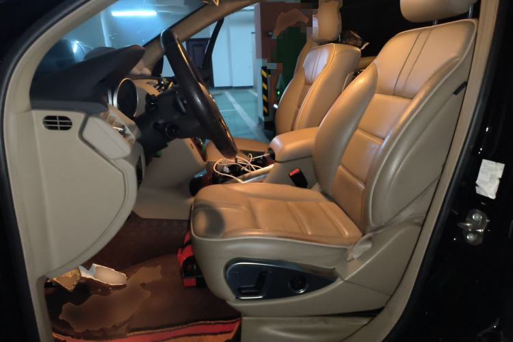 Used Mercedes-Benz R-Class 2011 R 350 L 4MATIC Left Front Seat