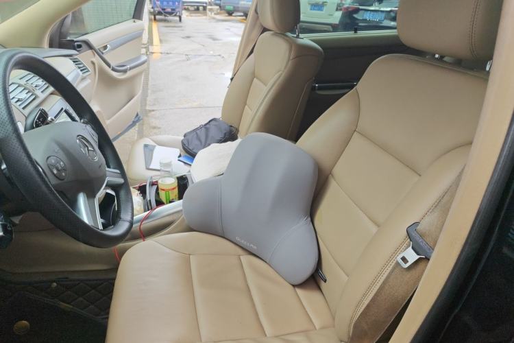 Used Mercedes-Benz R-Class 2011 R 300 L Business Model Left Front Seat