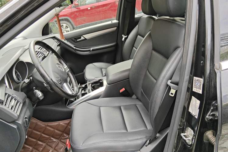 Used Mercedes-Benz R-Class 2011 R 300 L Business Model Left Front Seat