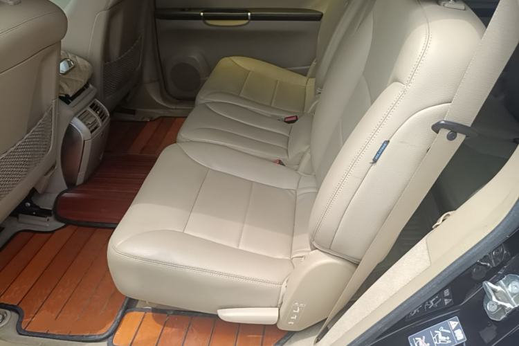 Used Mercedes-Benz R-Class 2011 R 300 L Business Model Left Rear Seat
