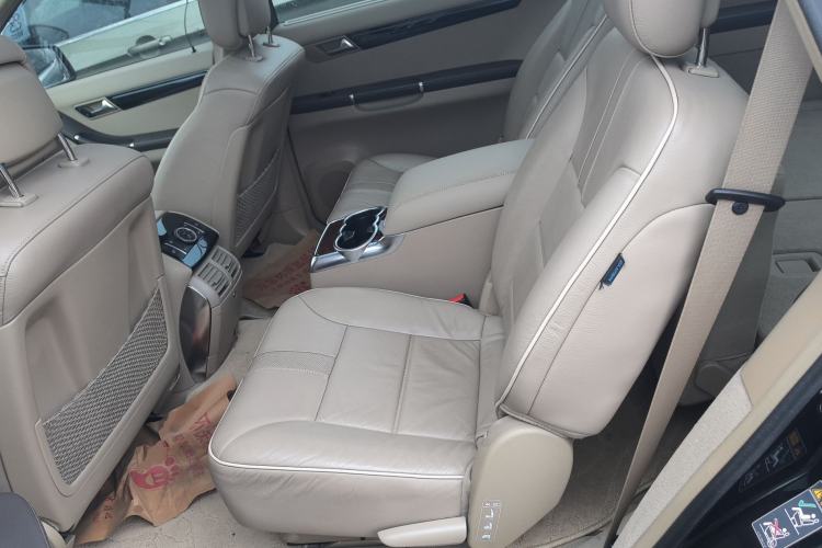 Used Mercedes-Benz R-Class 2011 R 350 L 4MATIC Left Rear Seat
