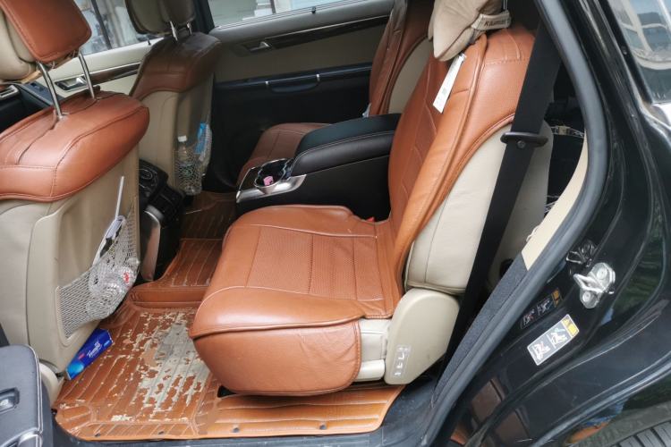 Used Mercedes-Benz R-Class 2011 R 350 L 4MATIC Left Rear Seat