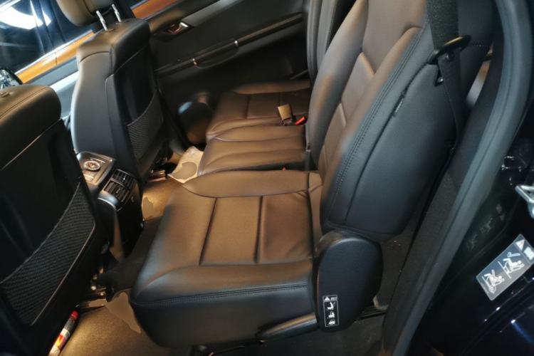 Used Mercedes-Benz R-Class 2011 R 300 L Business Model Left Rear Seat