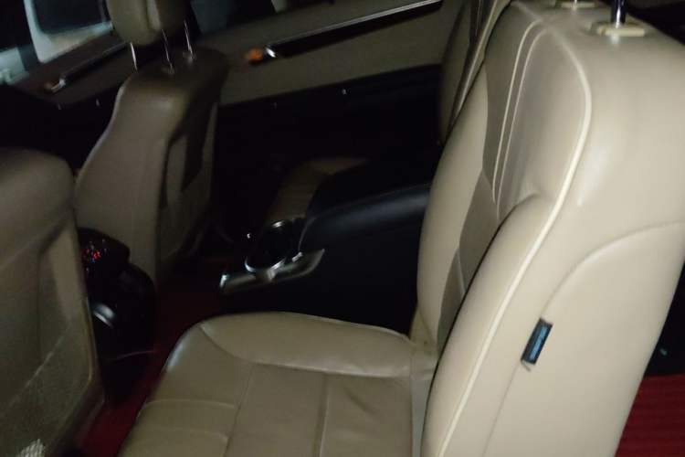 Used Mercedes-Benz R-Class 2011 R 350 L 4MATIC Left Rear Seat