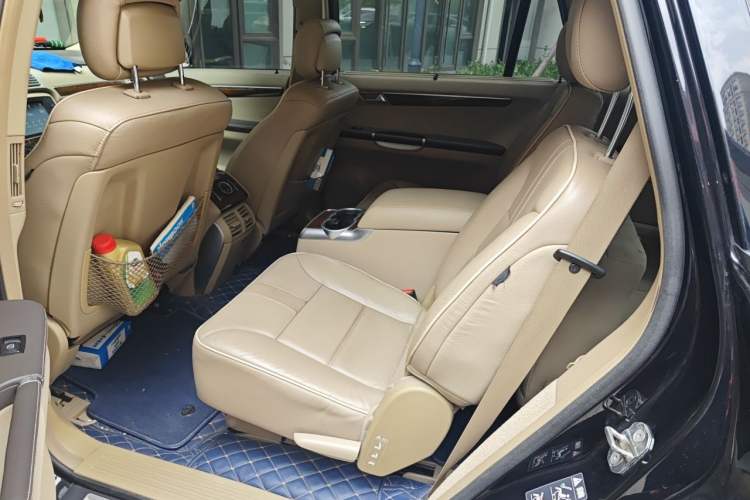 Used Mercedes-Benz R-Class 2011 R 350 L 4MATIC Left Rear Seat