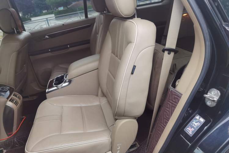 Used Mercedes-Benz R-Class 2011 R 350 L 4MATIC Left Rear Seat
