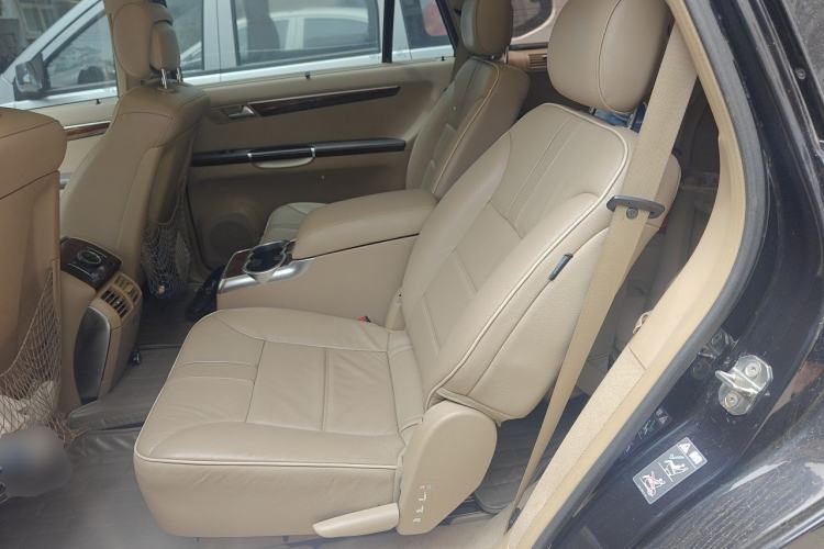 Used Mercedes-Benz R-Class 2011 R 300 L Luxury Model Left Rear Seat