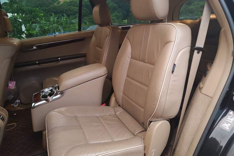Used Mercedes-Benz R-Class 2011 R 350 L 4MATIC Left Rear Seat