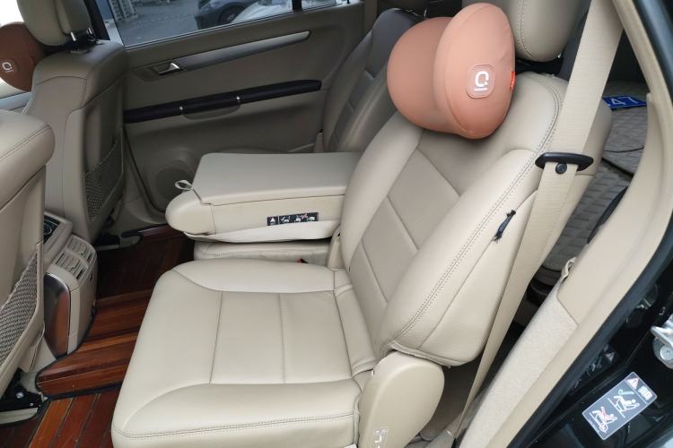 Used Mercedes-Benz R-Class 2011 R 300 L Business Model Left Rear Seat