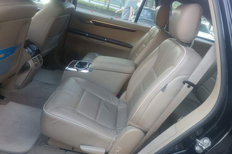 Used Mercedes-Benz R-Class 2011 R 350 L 4MATIC Left Rear Seat