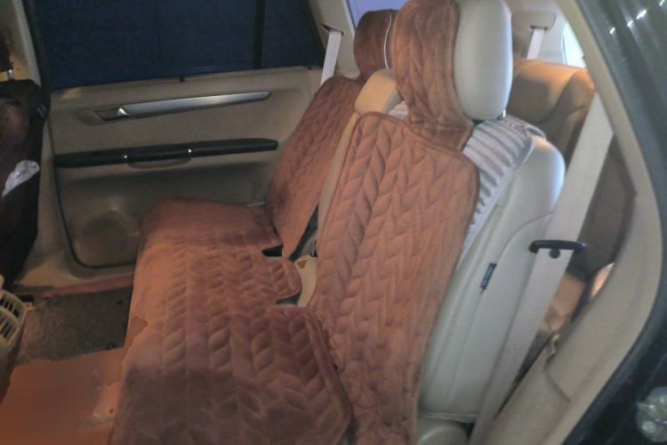 Used Mercedes-Benz R-Class 2011 R 300 L Business Model Left Rear Seat