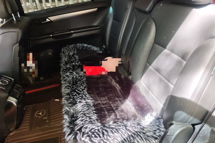 Used Mercedes-Benz R-Class 2011 R 300 L Business Model Left Rear Seat