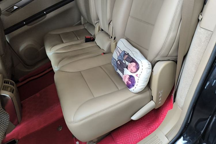 Used Mercedes-Benz R-Class 2011 R 300 L Business Model Left Rear Seat