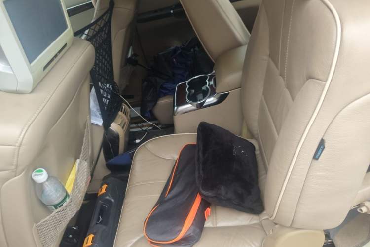 Used Mercedes-Benz R-Class 2011 R 350 L 4MATIC Left Rear Seat