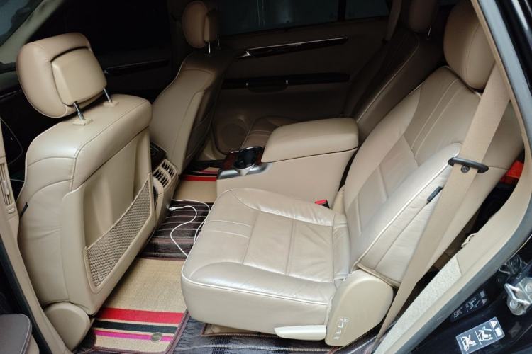 Used Mercedes-Benz R-Class 2011 R 350 L 4MATIC Left Rear Seat