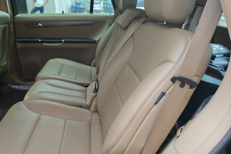 Used Mercedes-Benz R-Class 2011 R 300 L Business Model Left Rear Seat