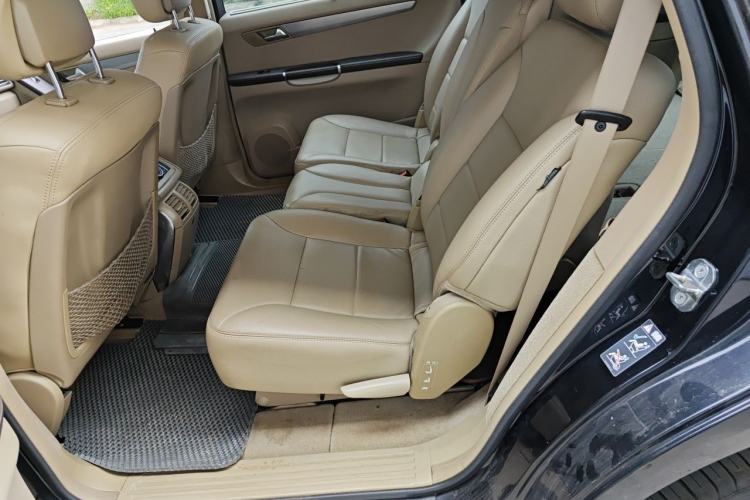 Used Mercedes-Benz R-Class 2011 R 300 L Business Model Left Rear Seat