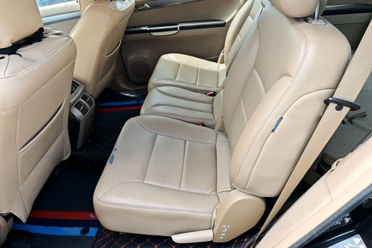 Used Mercedes-Benz R-Class 2011 R 300 L Business Model Left Rear Seat
