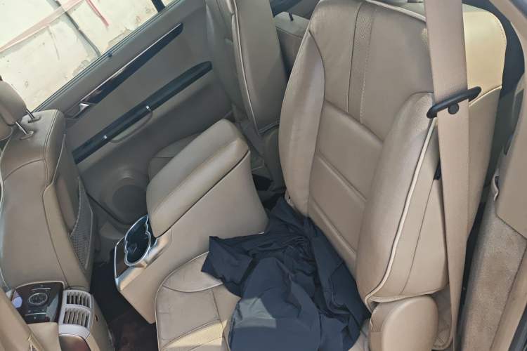 Used Mercedes-Benz R-Class 2011 R 350 L 4MATIC Left Rear Seat