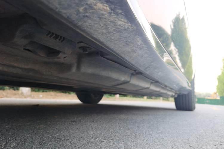 Used Mercedes-Benz R-Class 2011 R 300 L Business Model Left Side Sill