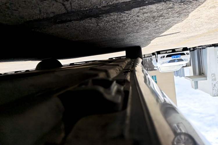 Used Mercedes-Benz R-Class 2011 R 300 L Business Model Left Side Sill