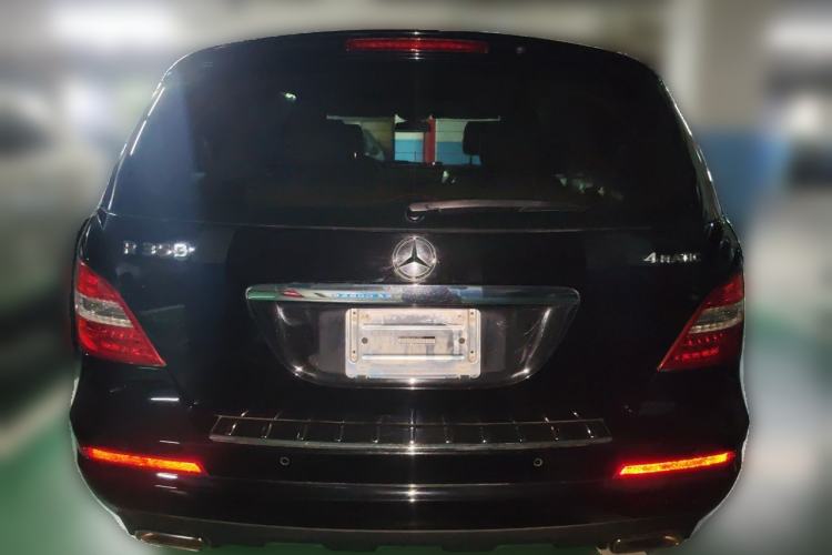 Used Mercedes-Benz R-Class 2011 R 350 L 4MATIC Rear