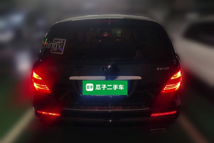 Used Mercedes-Benz R-Class 2011 R 350 L 4MATIC Rear