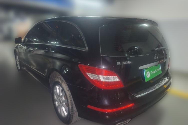 Used Mercedes-Benz R-Class 2011 R 300 L Business Model Rear Left 45 Deg