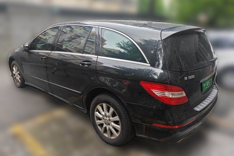 Used Mercedes-Benz R-Class 2011 R 300 L Business Model Rear Left 45 Deg