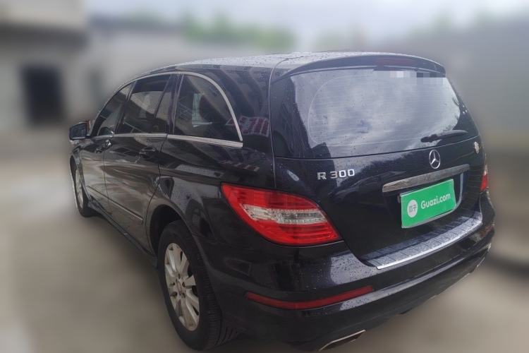 Used Mercedes-Benz R-Class 2011 R 300 L Business Model Rear Left 45 Deg