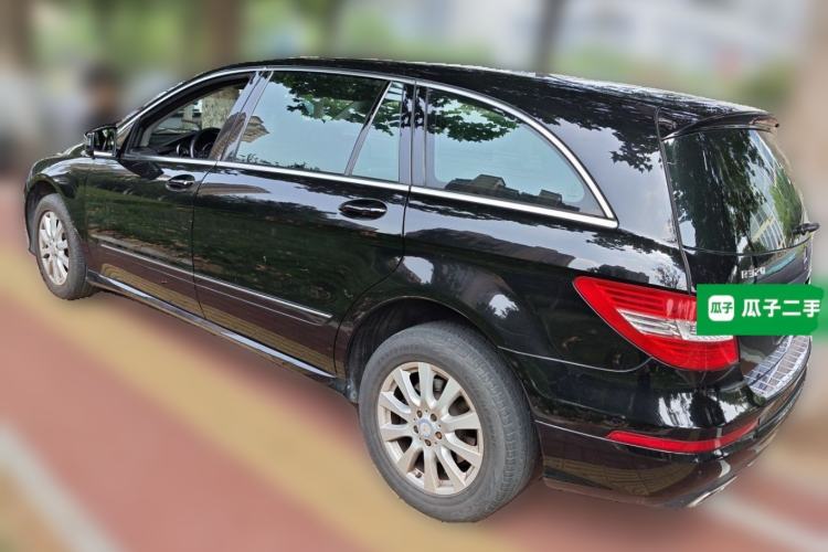 Used Mercedes-Benz R-Class 2011 R 300 L Business Model Rear Left 45 Deg