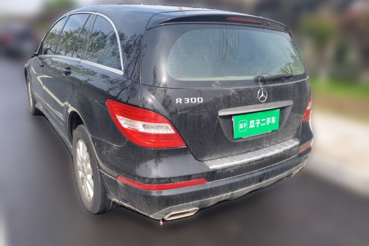 Used Mercedes-Benz R-Class 2011 R 300 L Business Model Rear Left 45 Deg