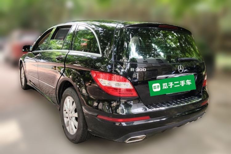 Used Mercedes-Benz R-Class 2011 R 300 L Business Model Rear Left 45 Deg