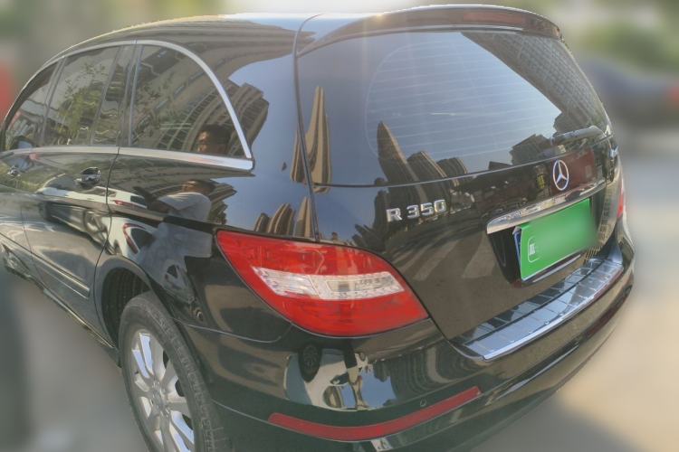Used Mercedes-Benz R-Class 2011 R 300 L Business Model Rear Left 45 Deg