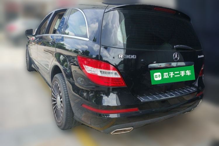 Used Mercedes-Benz R-Class 2011 R 300 L Business Model Rear Left 45 Deg