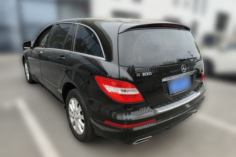 Used Mercedes-Benz R-Class 2011 R 300 L Business Model Rear Left 45 Deg