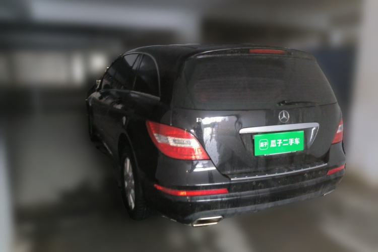 Used Mercedes-Benz R-Class 2011 R 300 L Business Model Rear Left 45 Deg
