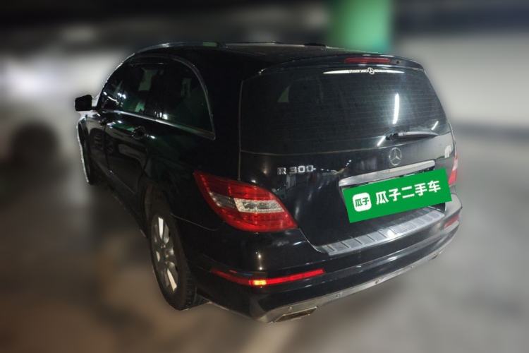 Used Mercedes-Benz R-Class 2011 R 300 L Business Model Rear Left 45 Deg