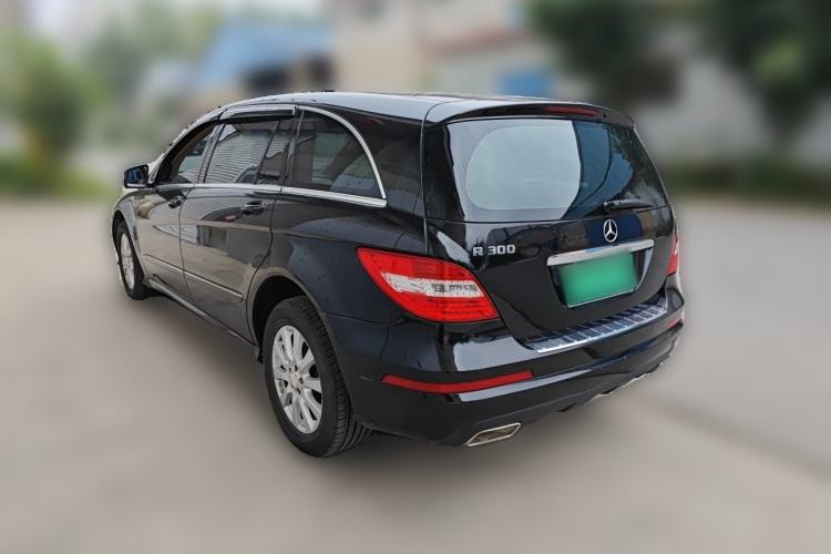 Used Mercedes-Benz R-Class 2011 R 300 L Business Model Rear Left 45 Deg