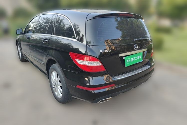 Used Mercedes-Benz R-Class 2011 R 300 L Business Model Rear Left 45 Deg