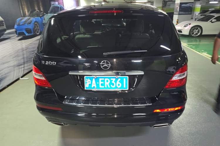 Used Mercedes-Benz R-Class 2011 R 300 L Business Model Rear