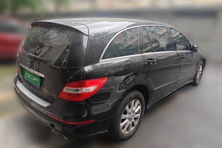 Used Mercedes-Benz R-Class 2011 R 300 L Business Model Rear Right 45 Deg