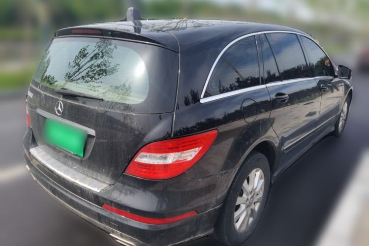 Used Mercedes-Benz R-Class 2011 R 300 L Business Model Rear Right 45 Deg