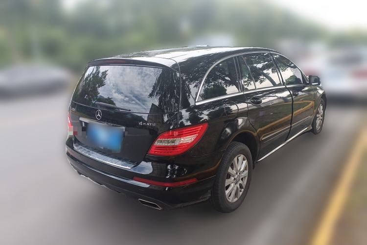 Used Mercedes-Benz R-Class 2011 R 300 L Business Model Rear Right 45 Deg